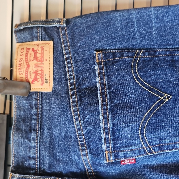 Levi's Dark Blue Distressed Jeans - Picture 12 of 16